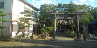 大島神社と住吉分館.jpg
